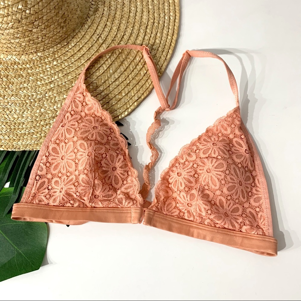 Victoria’s Secret Coral Lace Strappy Bralette